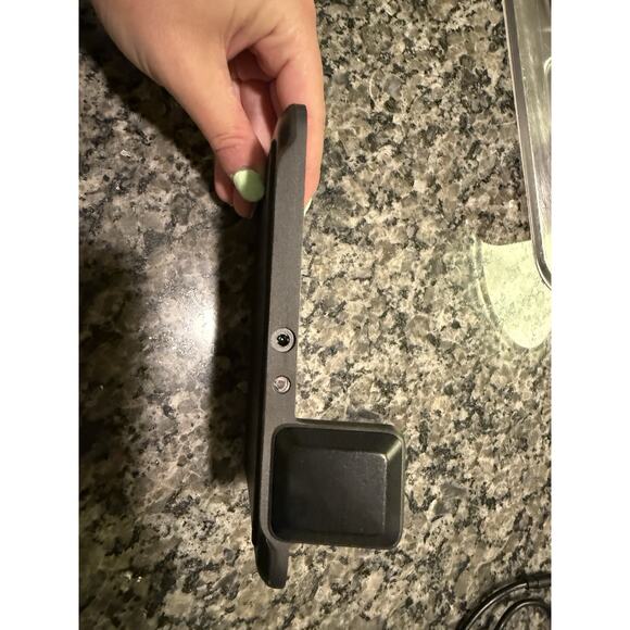 Nomad Qi Wireless Charging Pad for Phones and Apple Watch - Picture 9 of 12